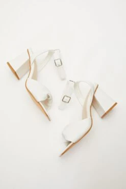 White Twist Front Block Heeled Sandals -Claasyoo Shop 00100036765 XS